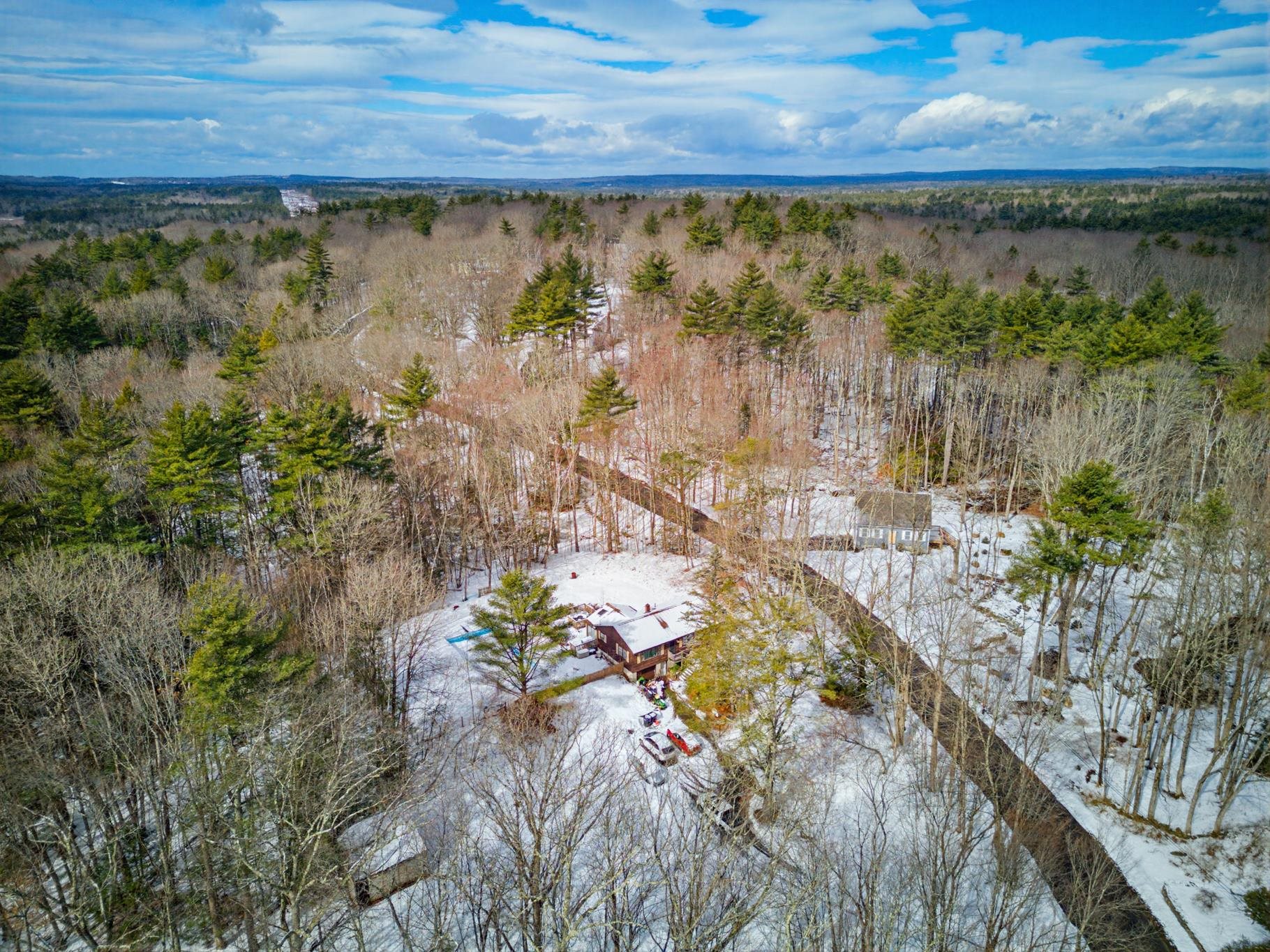 129 Sandown Road Danville, NH 03819 - Photo 31 of 38