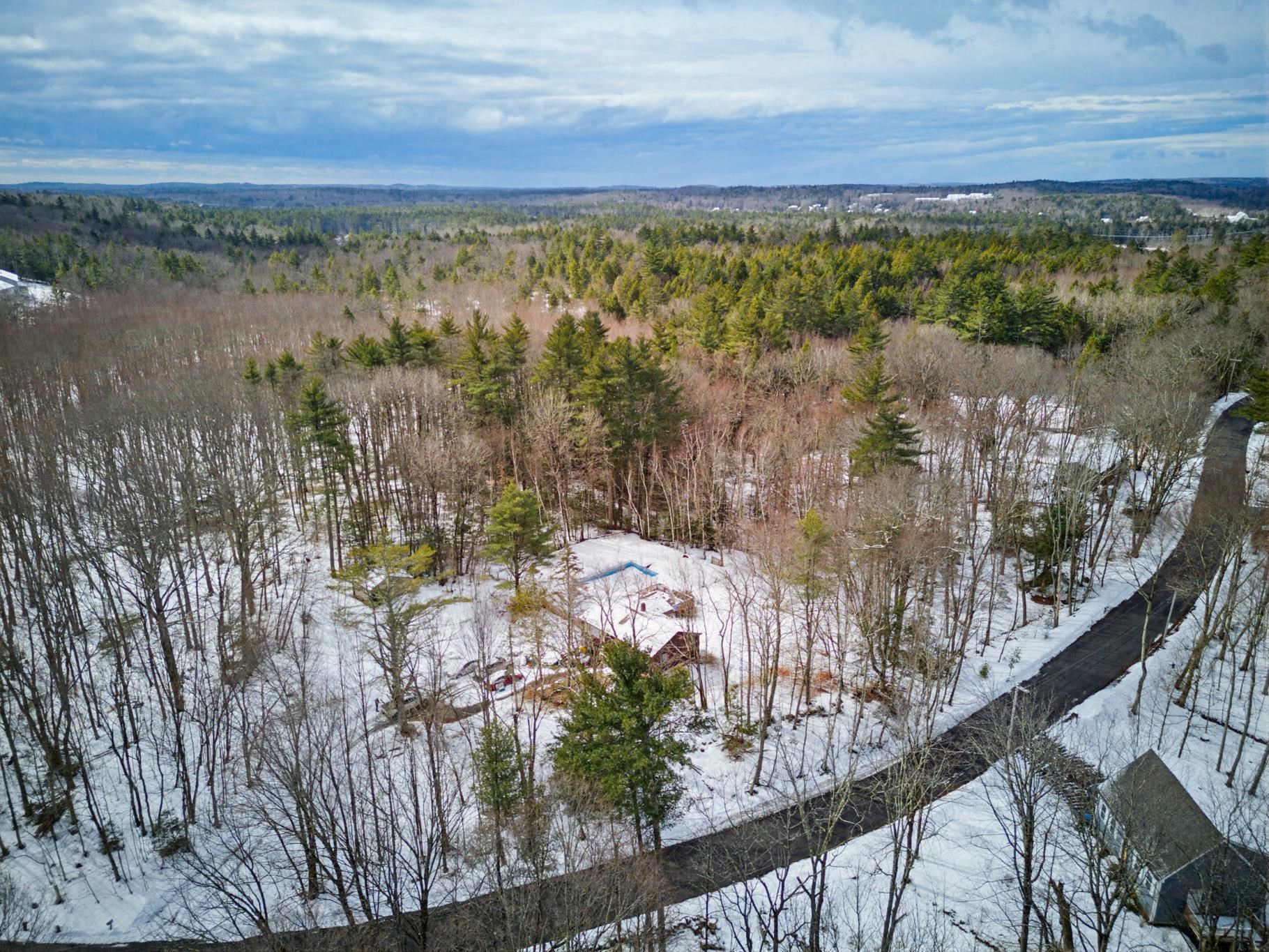 129 Sandown Road Danville, NH 03819 - Photo 33 of 38