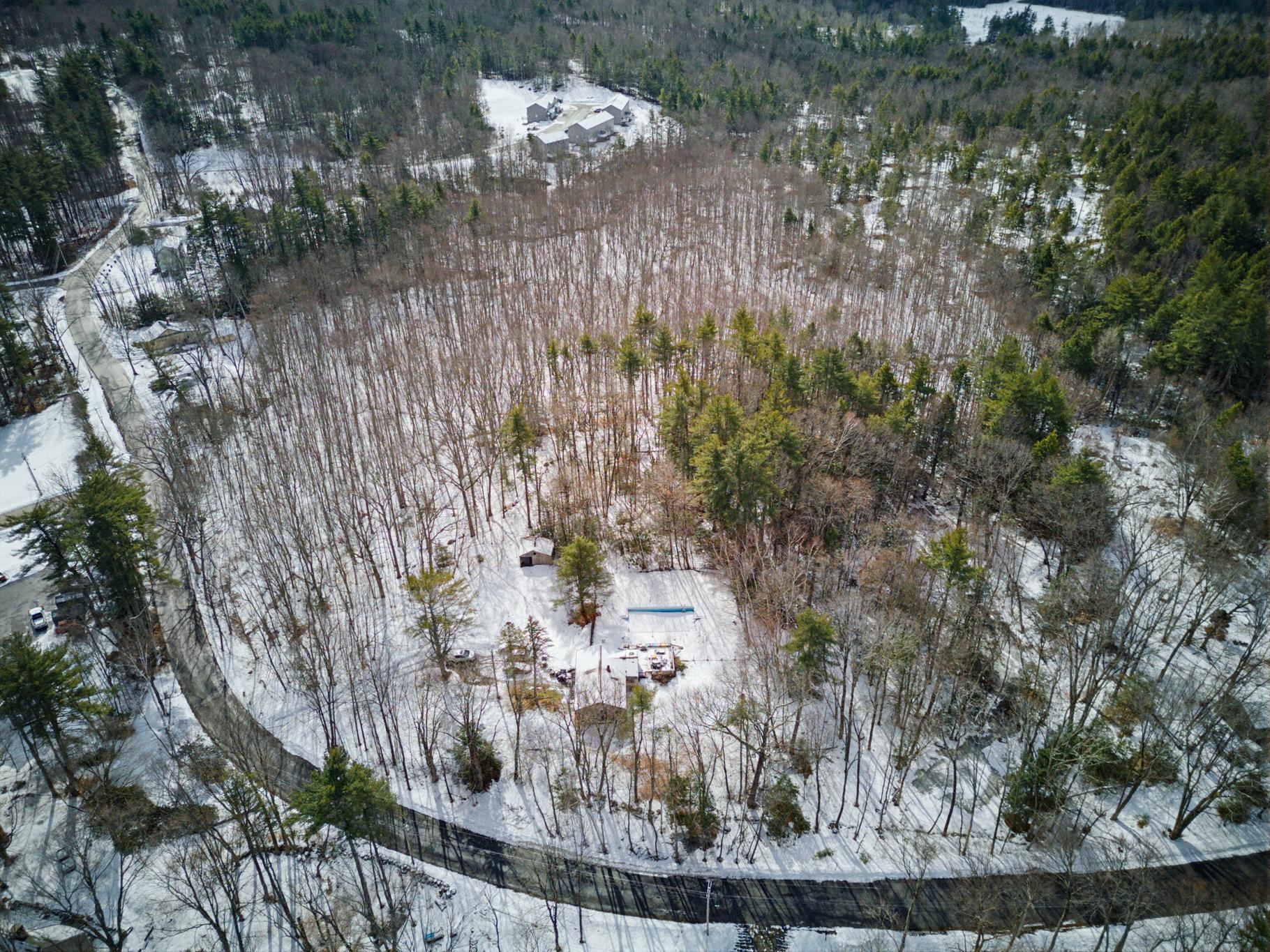 129 Sandown Road Danville, NH 03819 - Photo 34 of 38