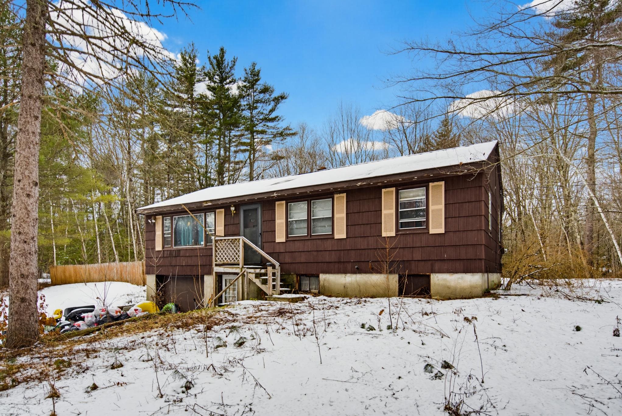 129 Sandown Road Danville, NH 03819 - Photo 35 of 38