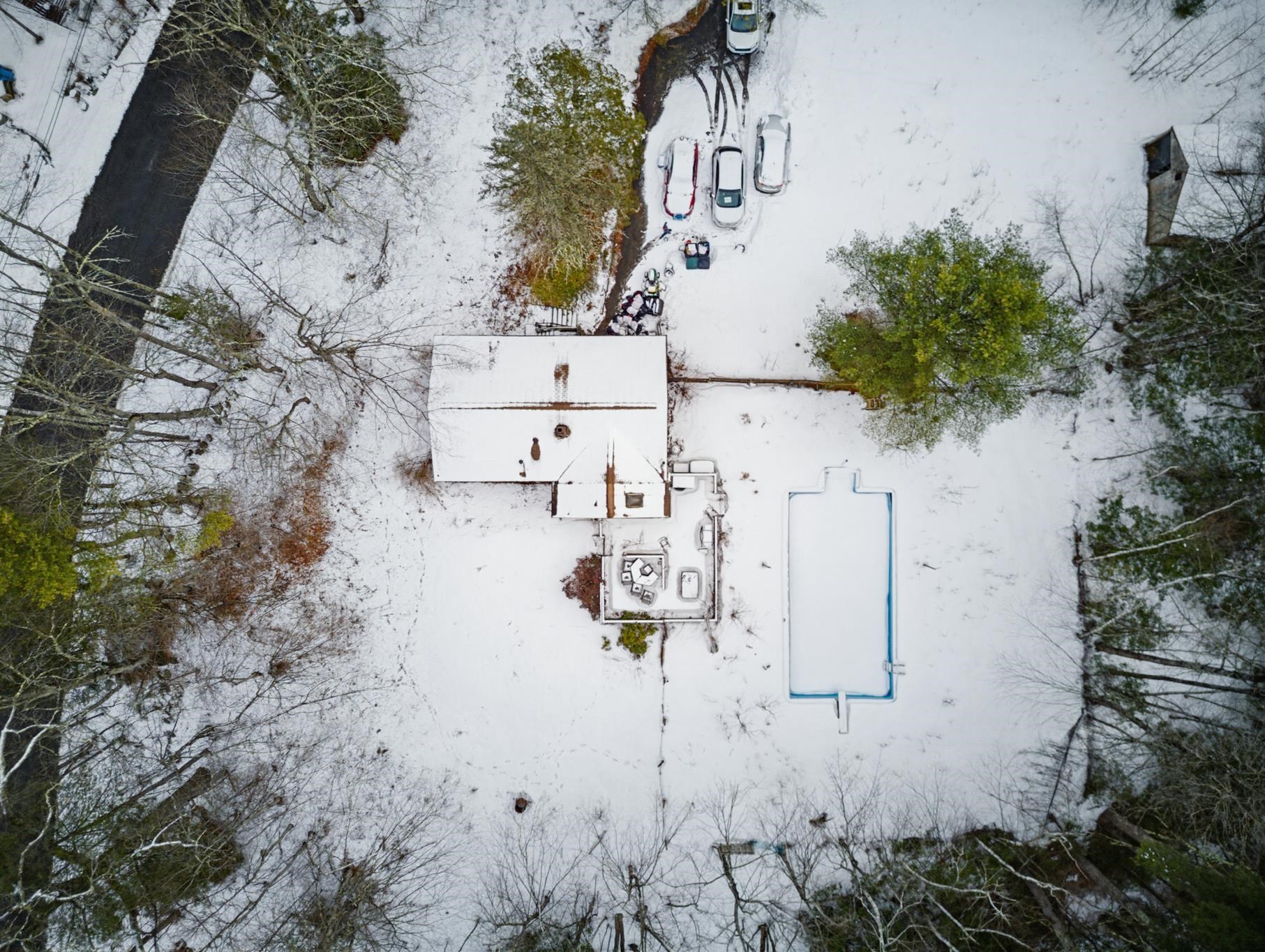 129 Sandown Road Danville, NH 03819 - Photo 6 of 38