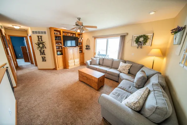 $334,900 | 1154 Peregrine Dr S East, Rochester, MN 55904