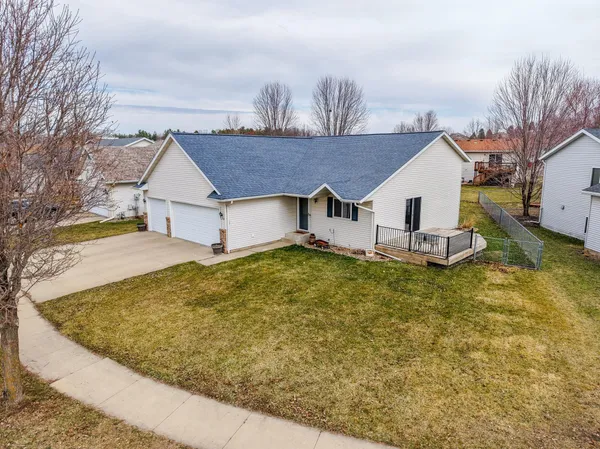 $334,900 | 1154 Peregrine Dr S East, Rochester, MN 55904