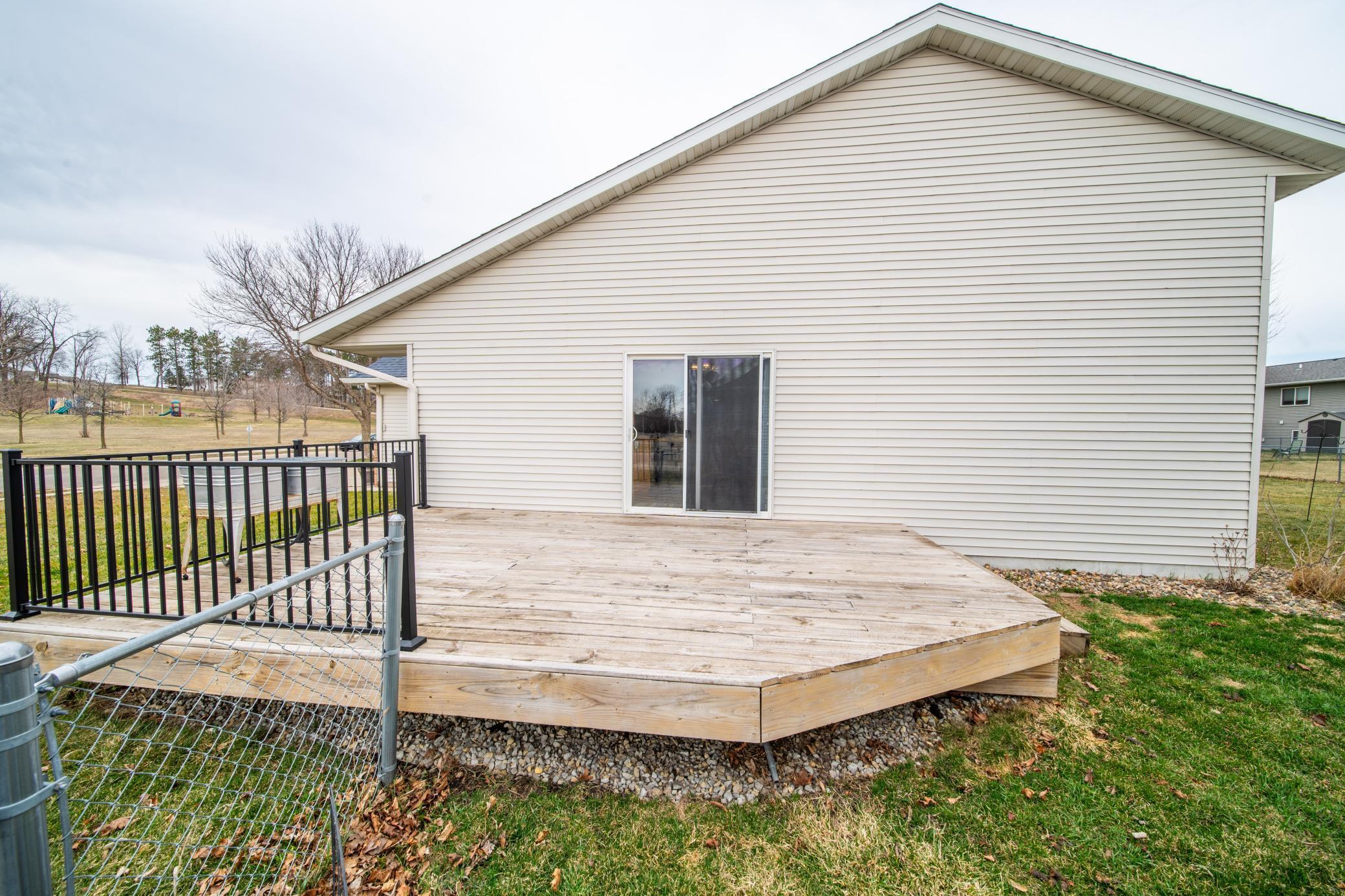 1154 Peregrine Dr S East Rochester, MN 55904 - Photo 42 of 51
