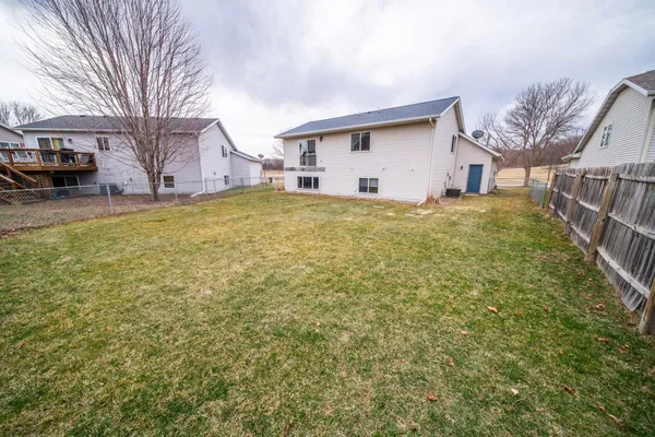 $334,900 | 1154 Peregrine Dr S East, Rochester, MN 55904