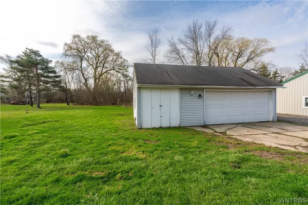 $269,900 | 6700 Clinton Street, Elma, NY 14059