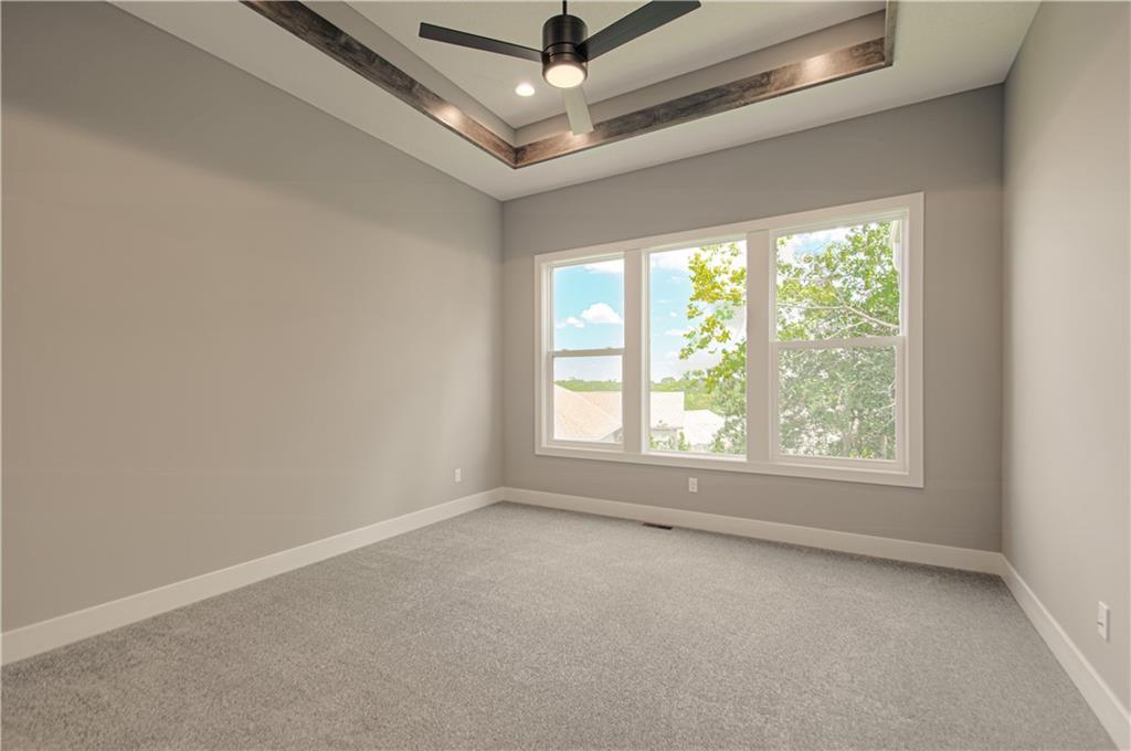 4935 Northwest Martin Street Riverside, MO 64151 - Photo 15 of 37