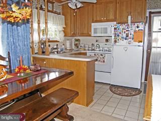 104 Idlewild Road Levittown, PA 19057 - Photo 2 of 6 Gallery Image 2