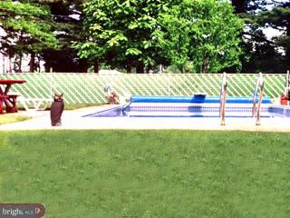 104 Idlewild Road Levittown, PA 19057 - Photo 3 of 6 Gallery Image 3