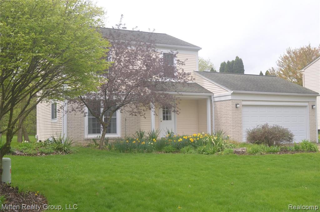 932 Hadley Road Rochester Hills, MI 48307 - Photo 2 of 25