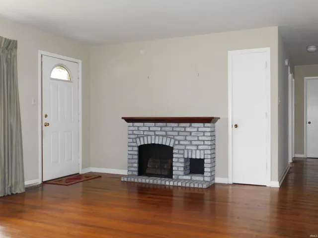 $194,900 | 1801 Central Avenue, Bedford, IN 47421