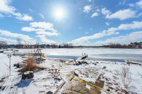 $410,000 | 963 Treasure Island Drive, Mattawan, MI 49071