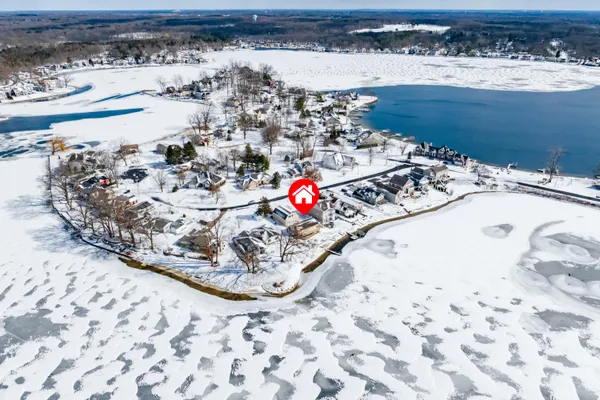 $410,000 | 963 Treasure Island Drive, Mattawan, MI 49071