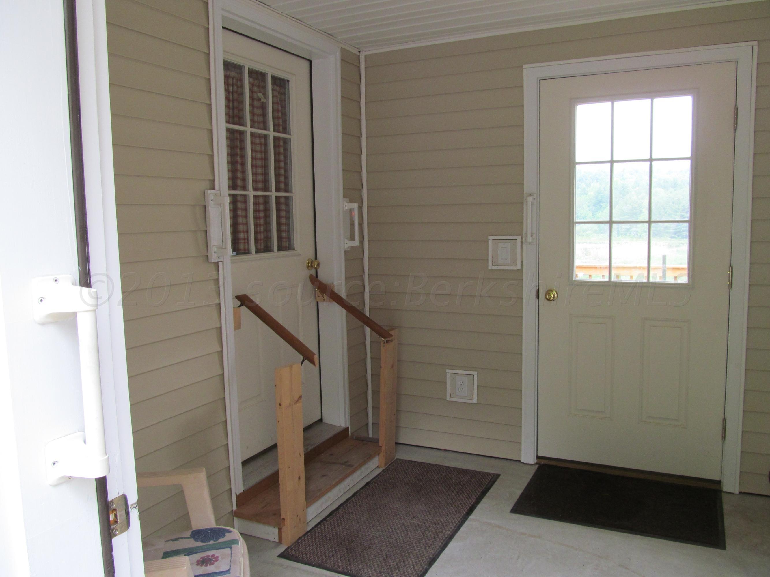 231 Hulett Hill Road Sheffield, MA 01257 - Photo 13 of 24 Mud Room
