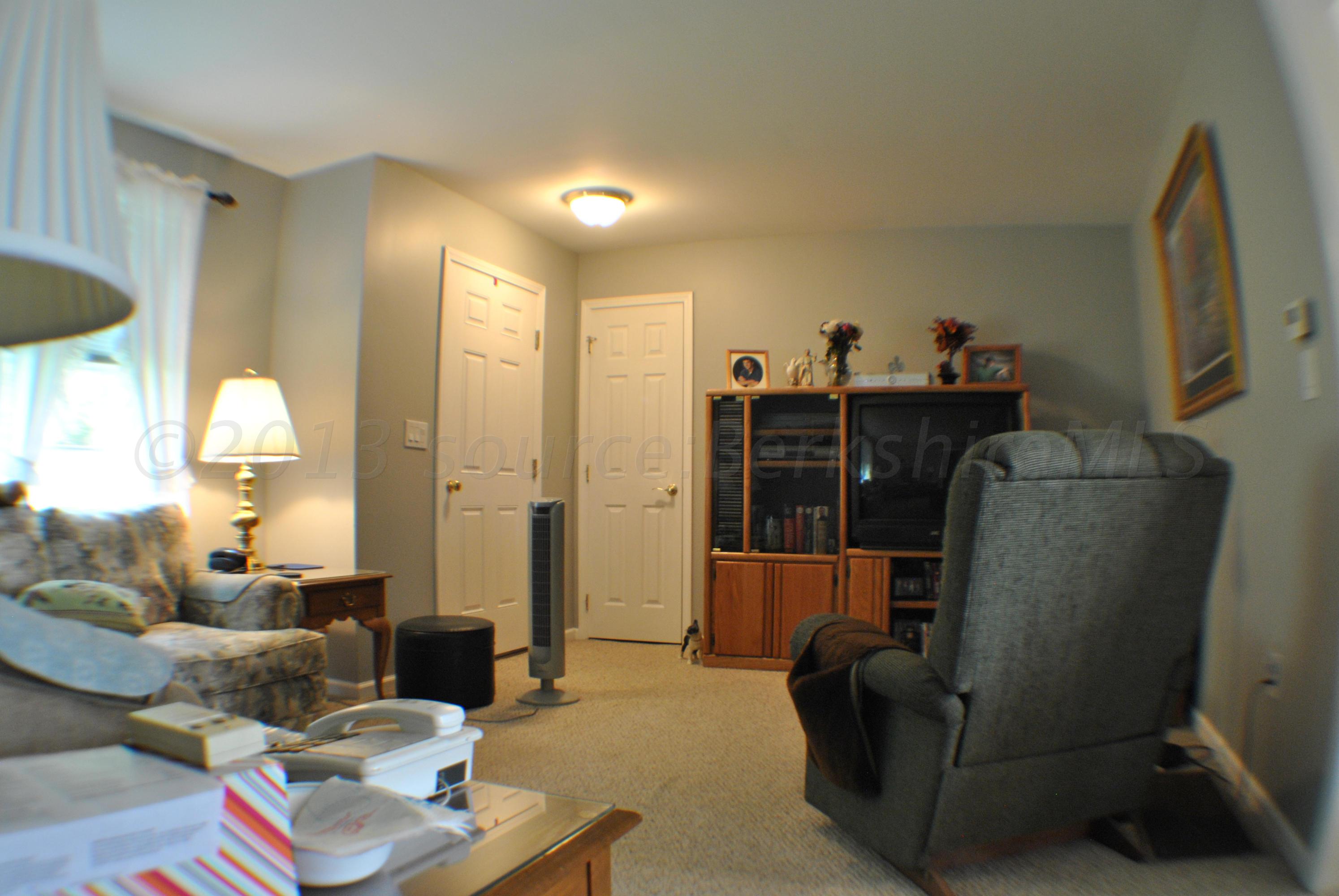 231 Hulett Hill Road Sheffield, MA 01257 - Photo 6 of 24 Living Room