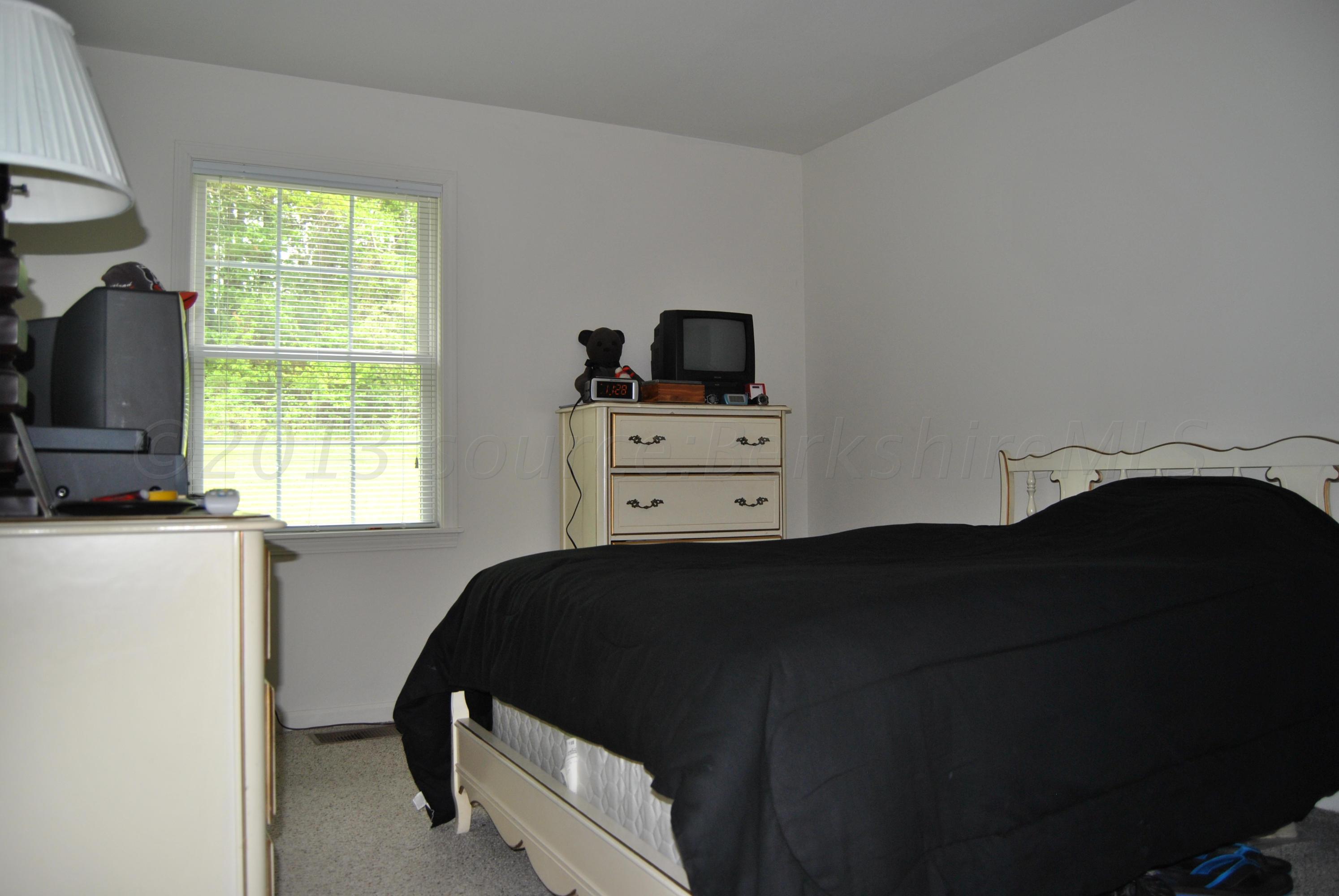231 Hulett Hill Road Sheffield, MA 01257 - Photo 10 of 24 Bedroom