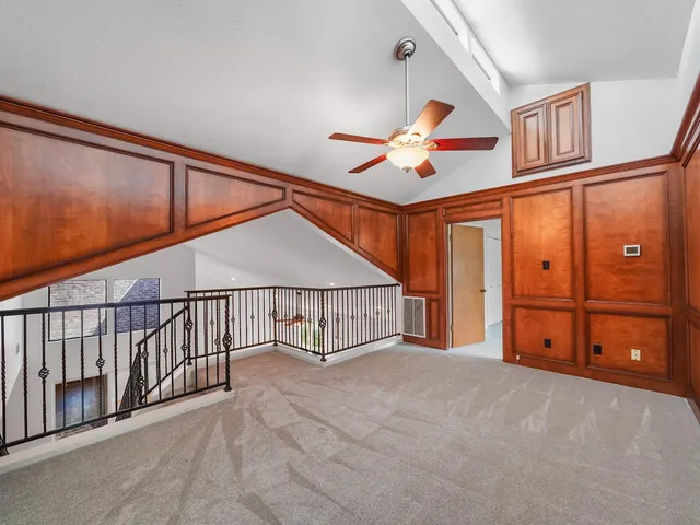 $425,000 | 910 Enclave Parkway, Houston, TX 77077