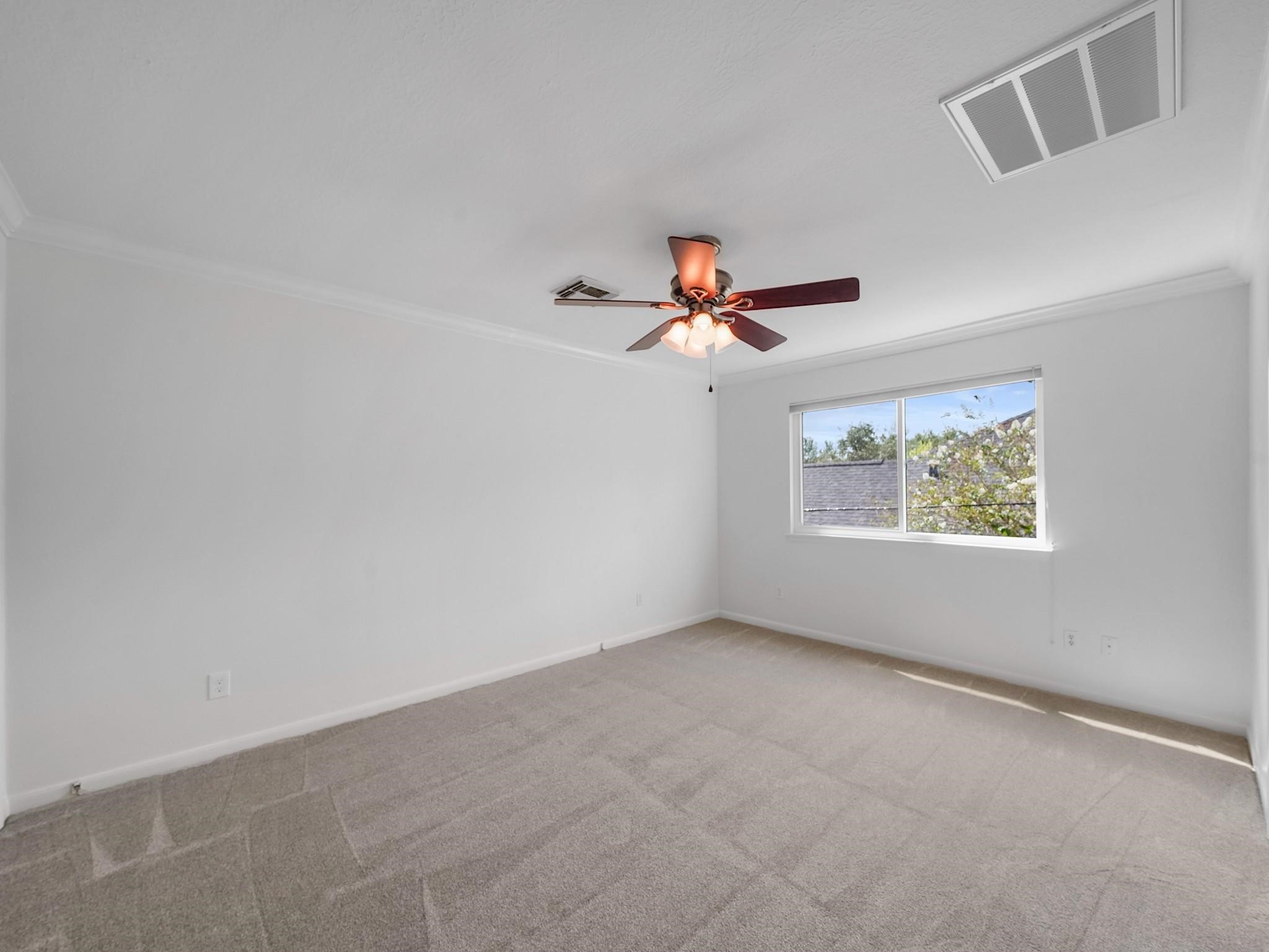 910 Enclave Parkway Houston, TX 77077 - Photo 28 of 42 Another large bedroom with updated carpet—move-in ready.