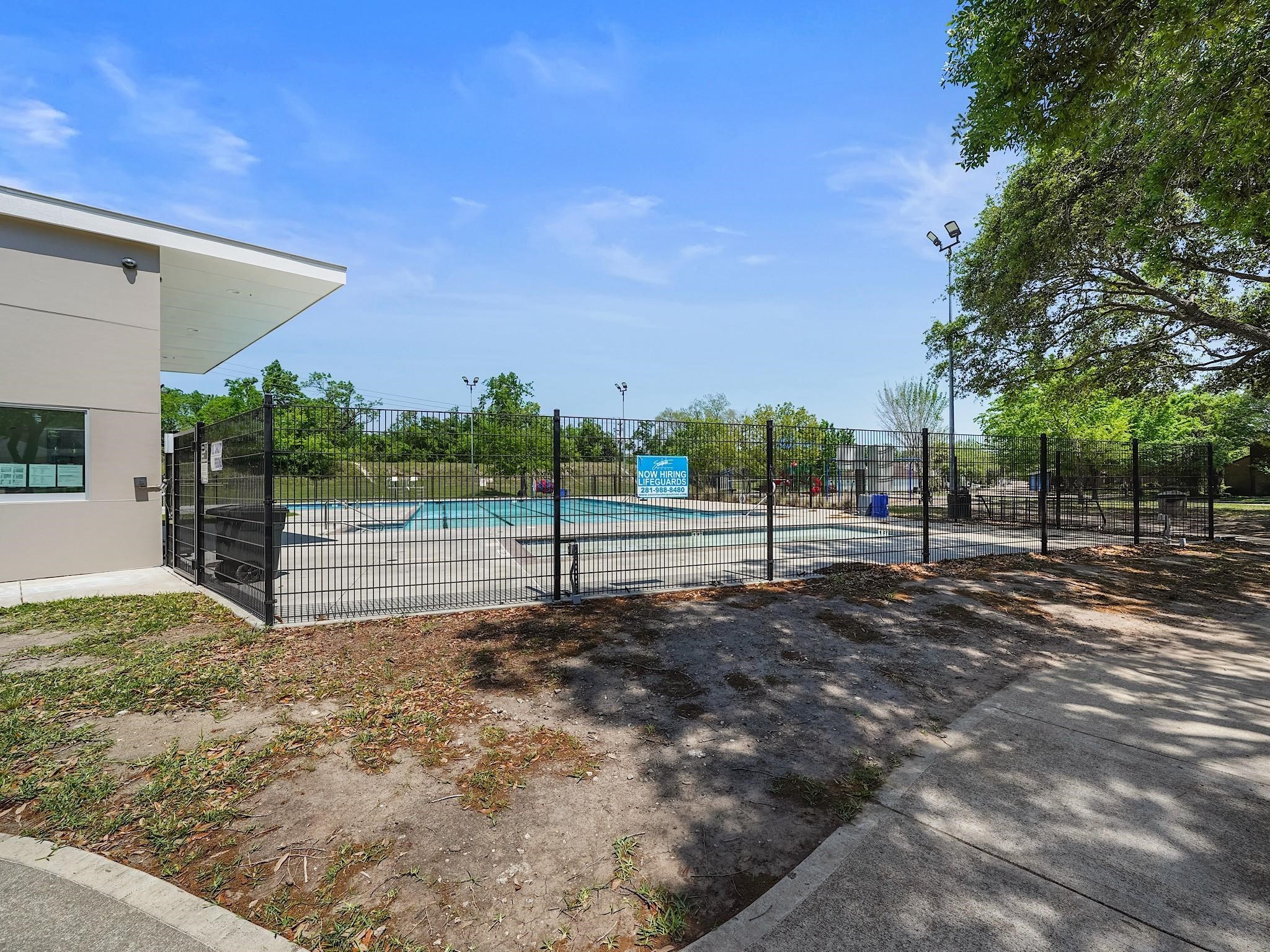 910 Enclave Parkway Houston, TX 77077 - Photo 37 of 42