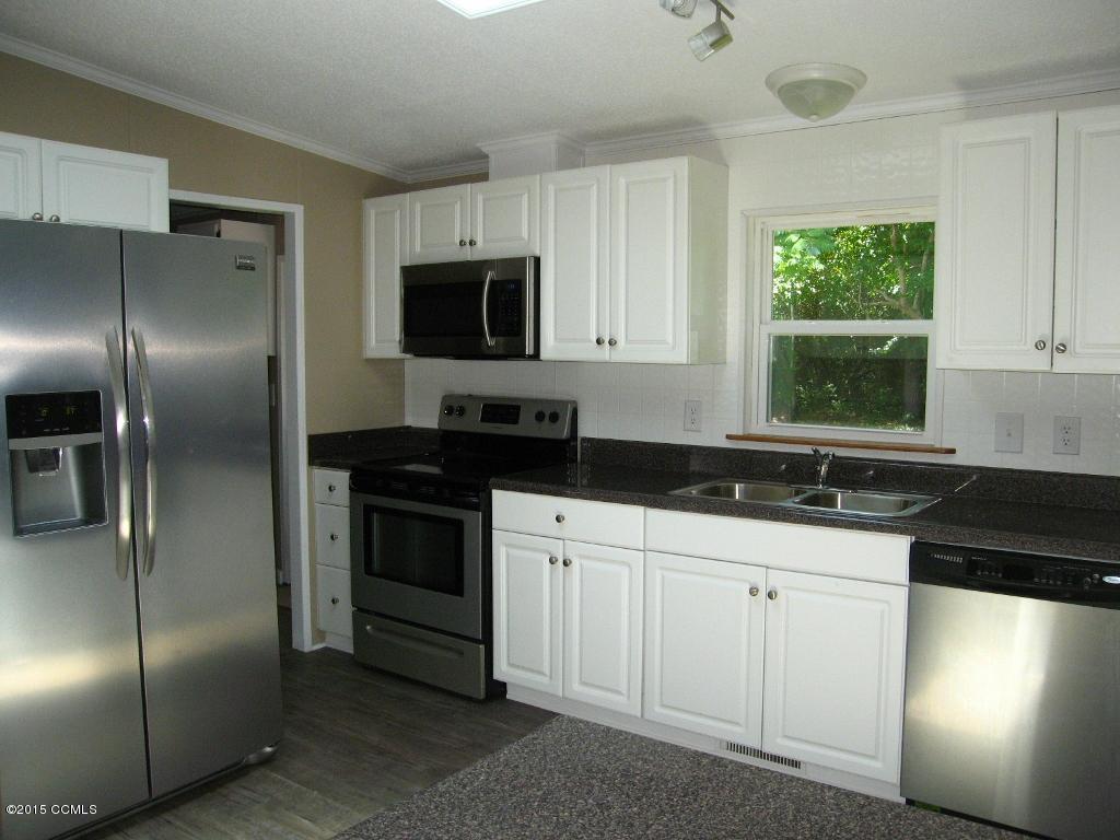 931 Old Winberry Road Newport, NC 28570 - Photo 5 of 19 IMG_2668 (1024x768)