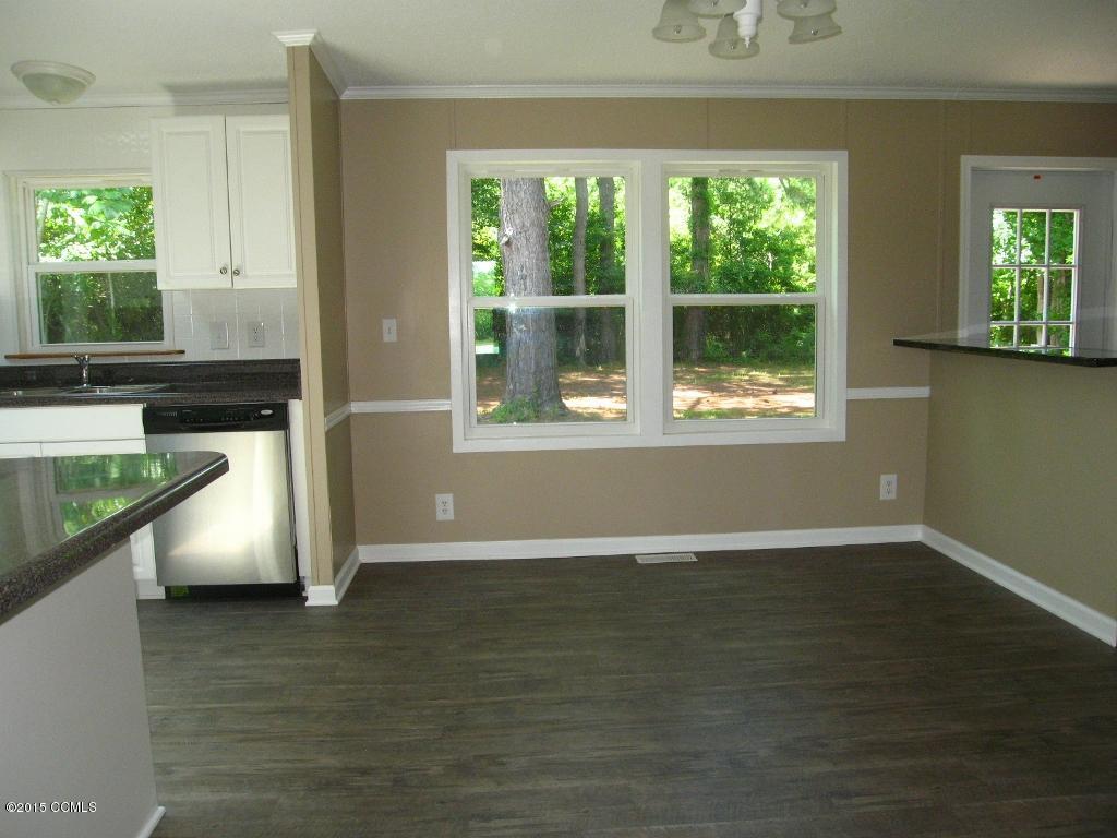 931 Old Winberry Road Newport, NC 28570 - Photo 6 of 19 IMG_2666 (1024x768)
