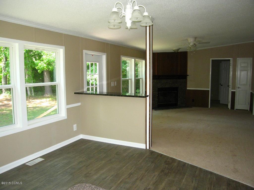 931 Old Winberry Road Newport, NC 28570 - Photo 7 of 19 IMG_2670 (1024x768)