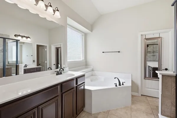 $478,900 | 1029 Albany Drive, Fort Worth, TX 76131
