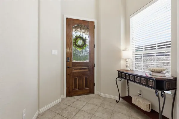 $478,900 | 1029 Albany Drive, Fort Worth, TX 76131