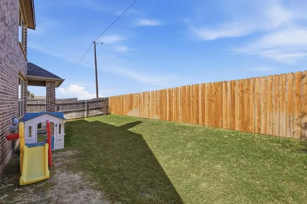 $478,900 | 1029 Albany Drive, Fort Worth, TX 76131