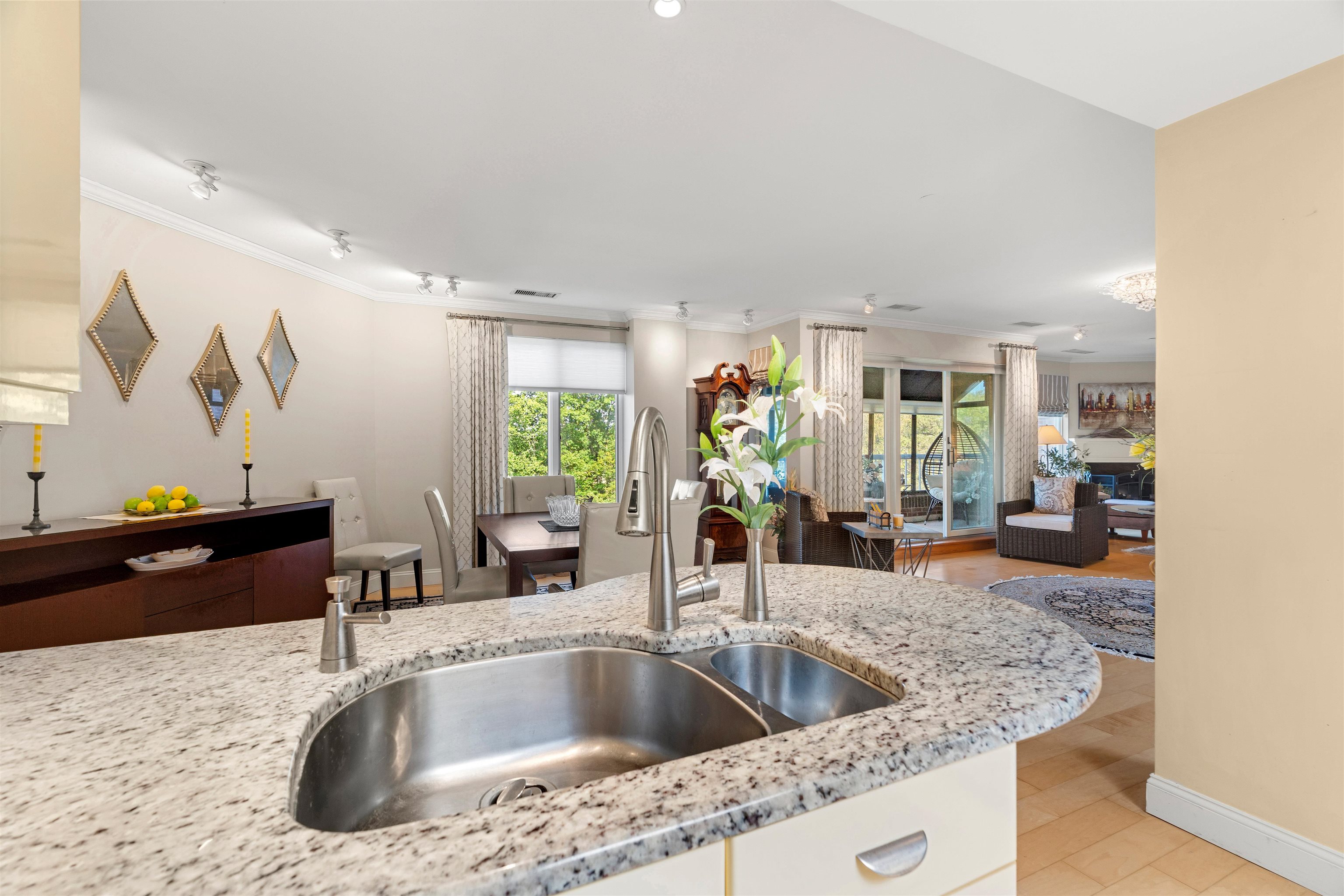 300 River Road, Unit 508/608 Manchester, NH 03104 - Photo 6 of 41