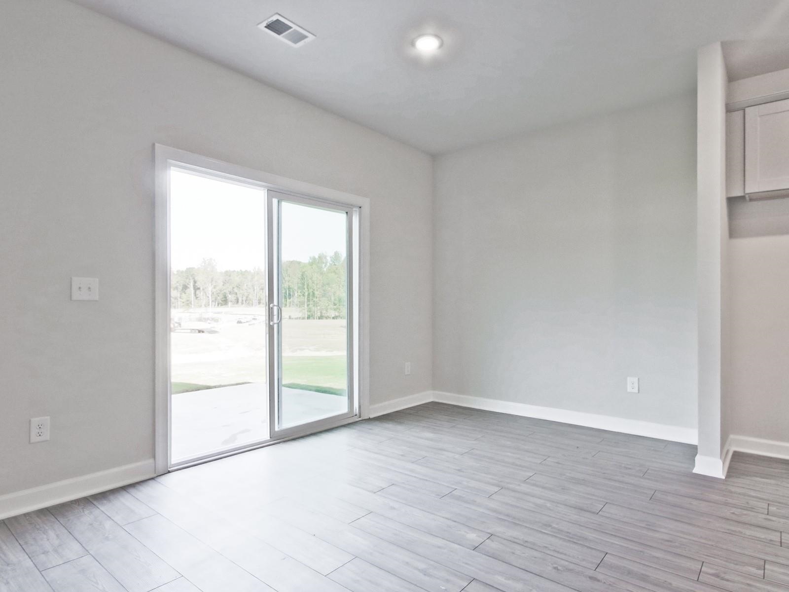 136 Layken Drive Fountain Inn, SC 29644 - Photo 14 of 34