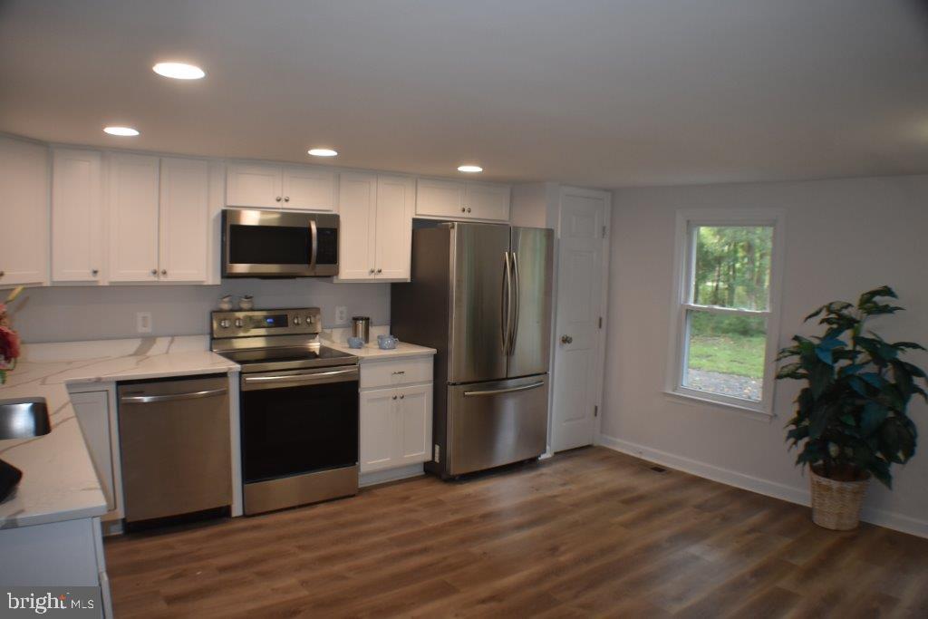 949 Marzoff Road Deale, MD 20751 - Photo 7 of 16