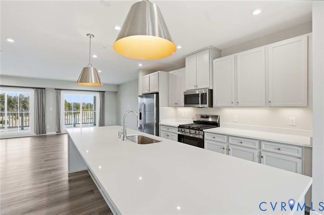 12006 Calgary Loop Chester, VA 23831 - Photo 10 of 52