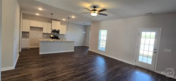 $2,800 | 109 Exmoor Circle, Savannah, GA 31302