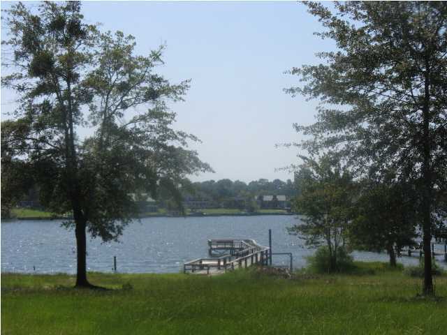 1079 Davis Street Manning, SC 29102 - Photo 1 of 3 Primary Photo