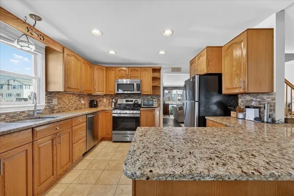 $1,050,000 | 25 11th Road, Marshfield, MA 02050