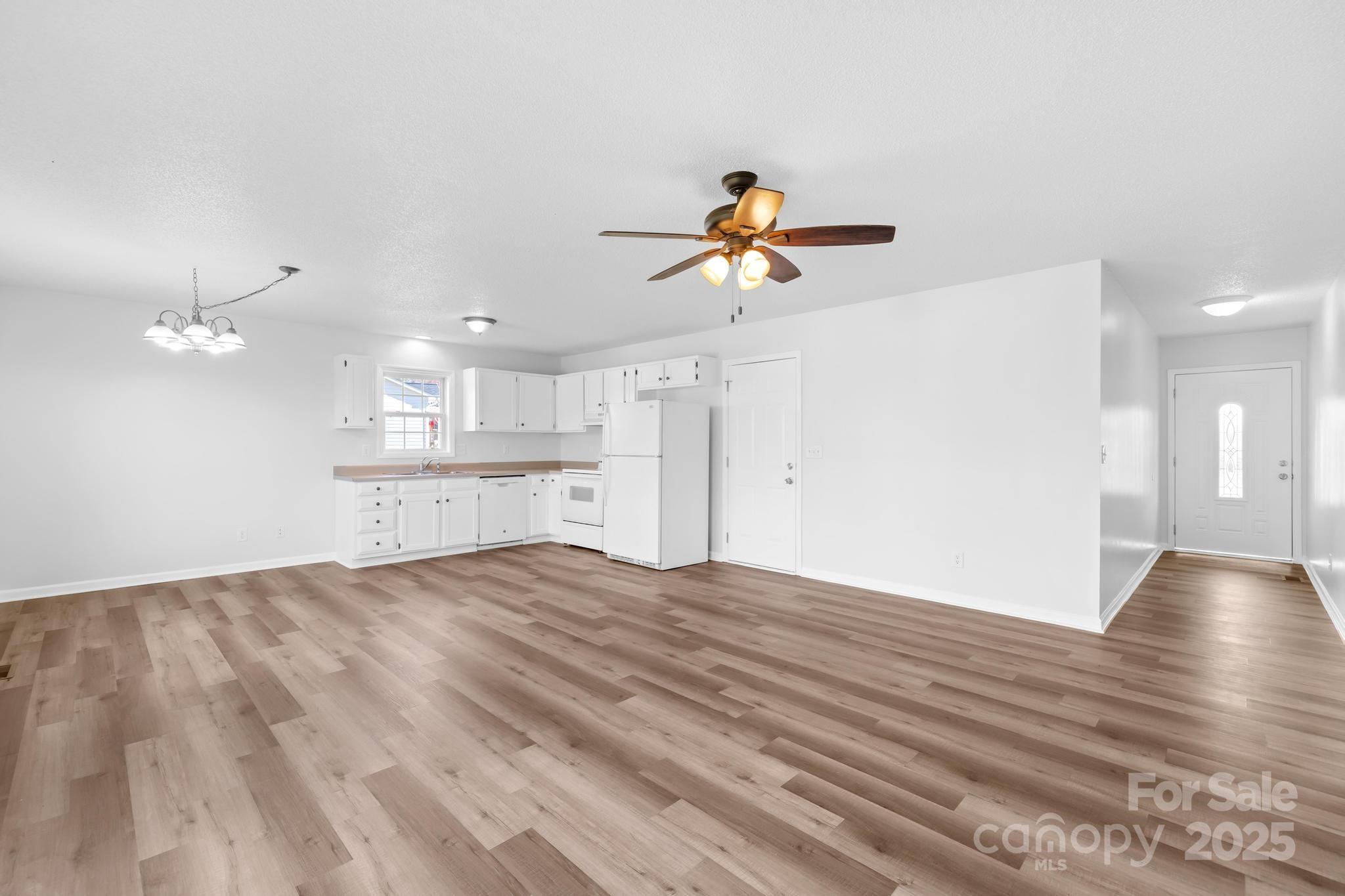 304 Walkers Ridge Drive Shelby, NC 28152 - Photo 7 of 28