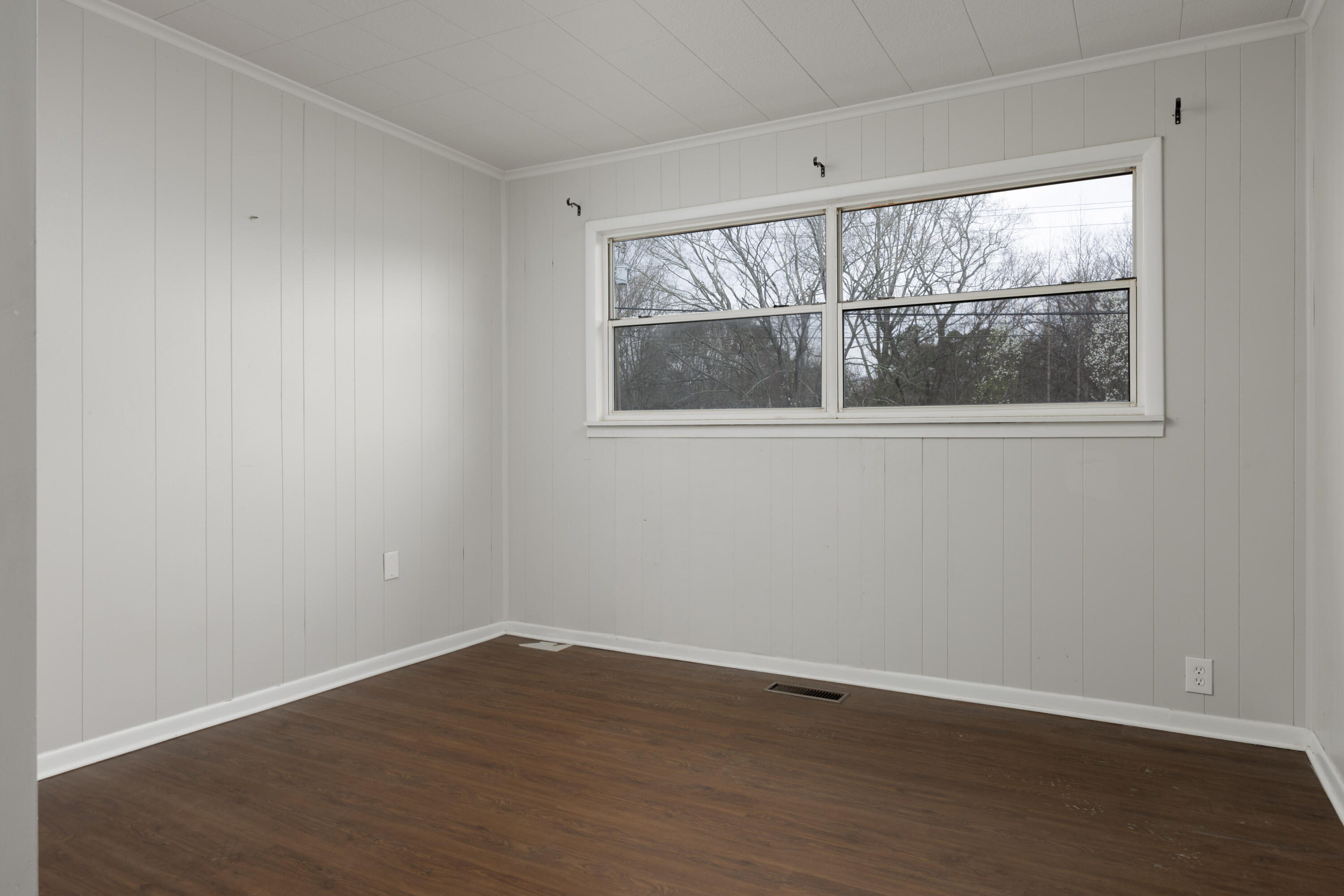 136 North Jenkins Road Rossville, GA 30741 - Photo 12 of 22 2024_03_March_136_Jenkins_Rd_0022