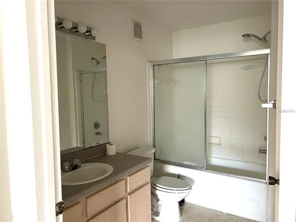 $1,800 | 7417 Vista Way, Unit 105, Lakewood Ranch, FL 34202