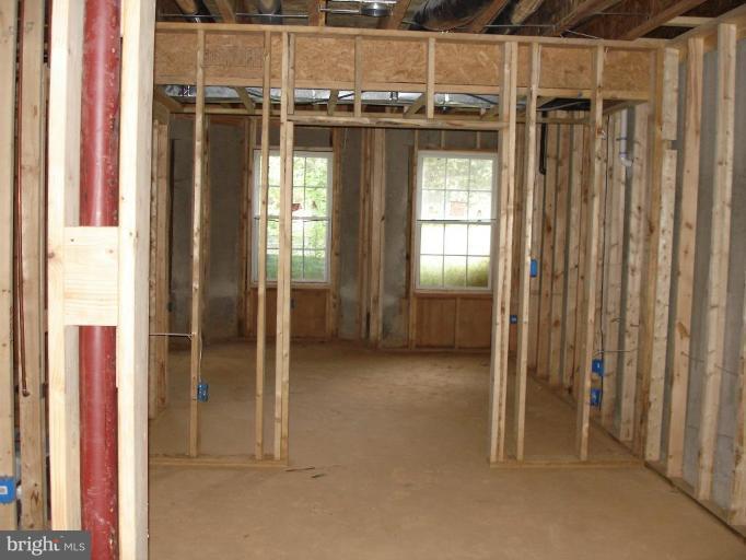 6522 Elmdale Road Alexandria, VA 22312 - Photo 11 of 21 Bedroom #5