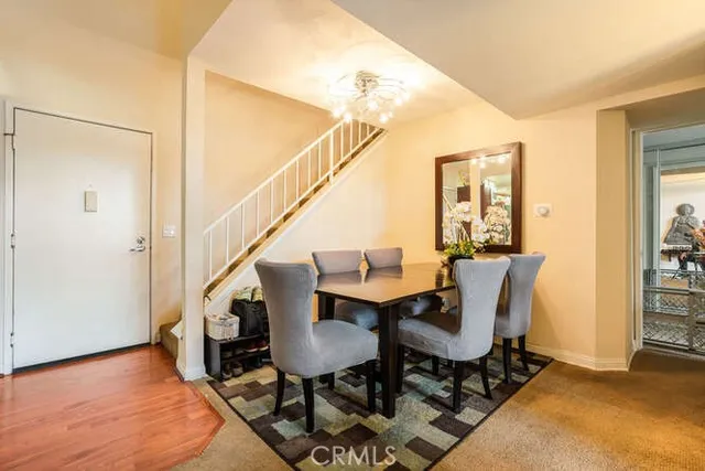 $584,999 | 21400 Burbank Boulevard, Unit 313, Woodland Hills, CA 91367