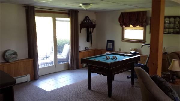 117 Mohawk Drive Seekonk, MA 02771 - Photo 12 of 16 a room with furniture and window