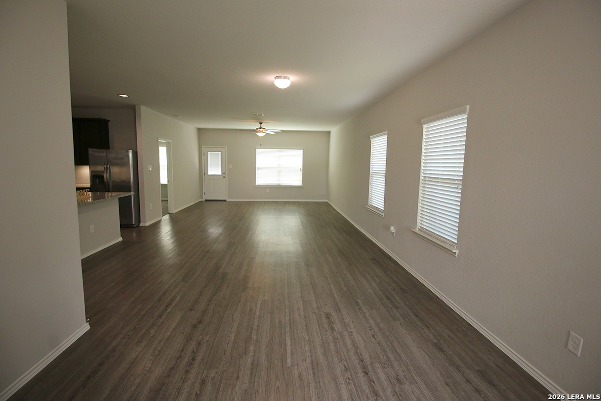 2446 Keyhole View Converse, TX 78109 - Photo 3 of 30
