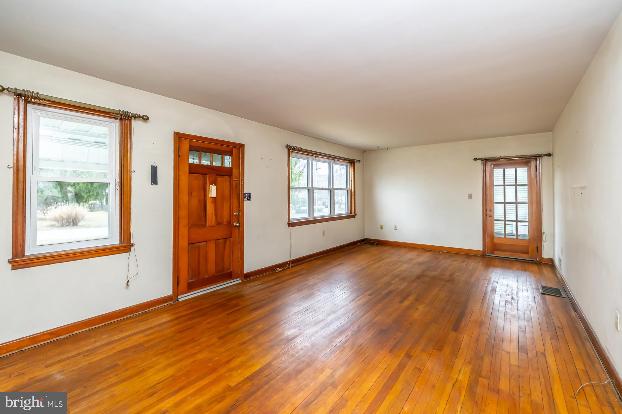 112 Bondsville Road Downingtown, PA 19335 - Photo 6 of 35 Gallery Image 6