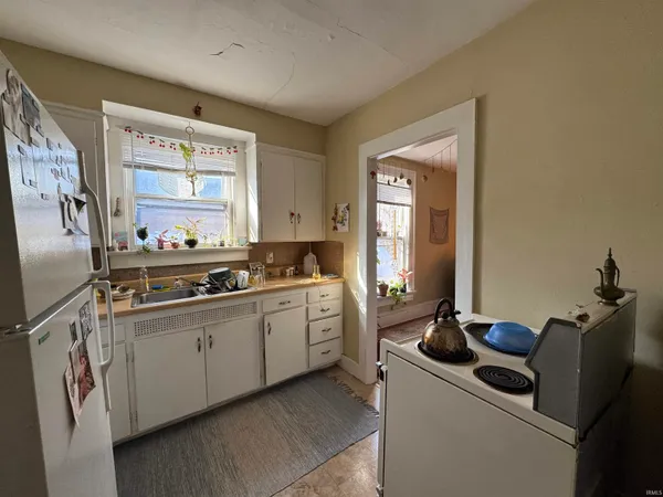 $179,900 | 3201 Dinnen Avenue, Fort Wayne, IN 46807