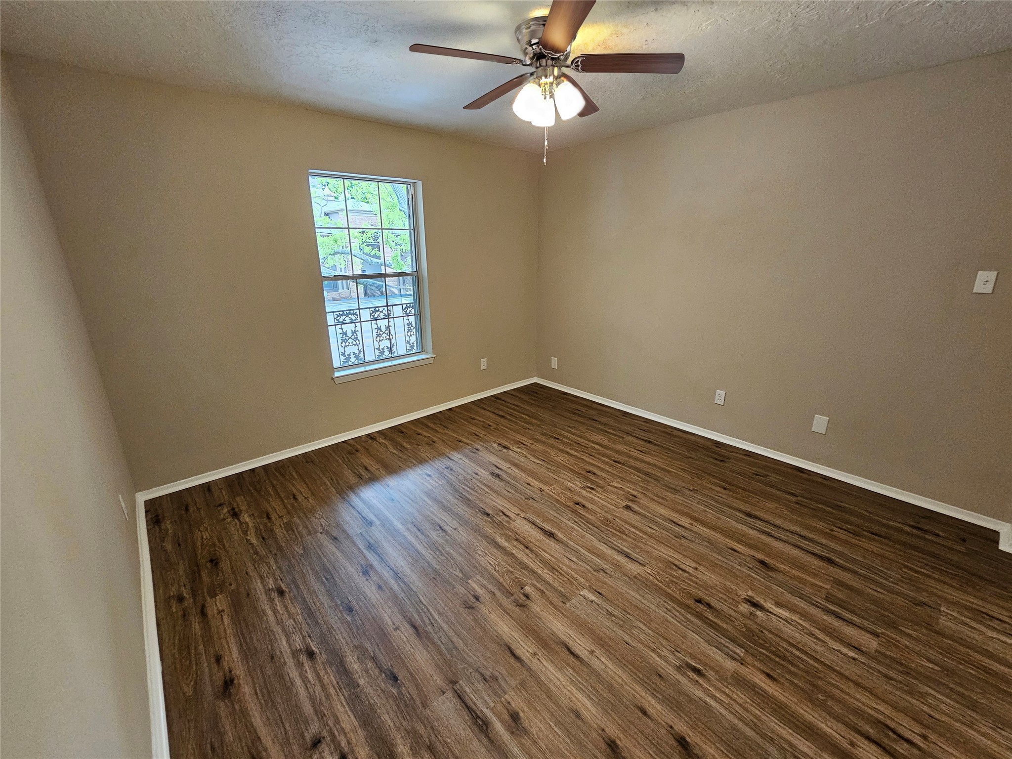 3224 Timmons Lane, Unit 128 Houston, TX 77027 - Photo 28 of 34