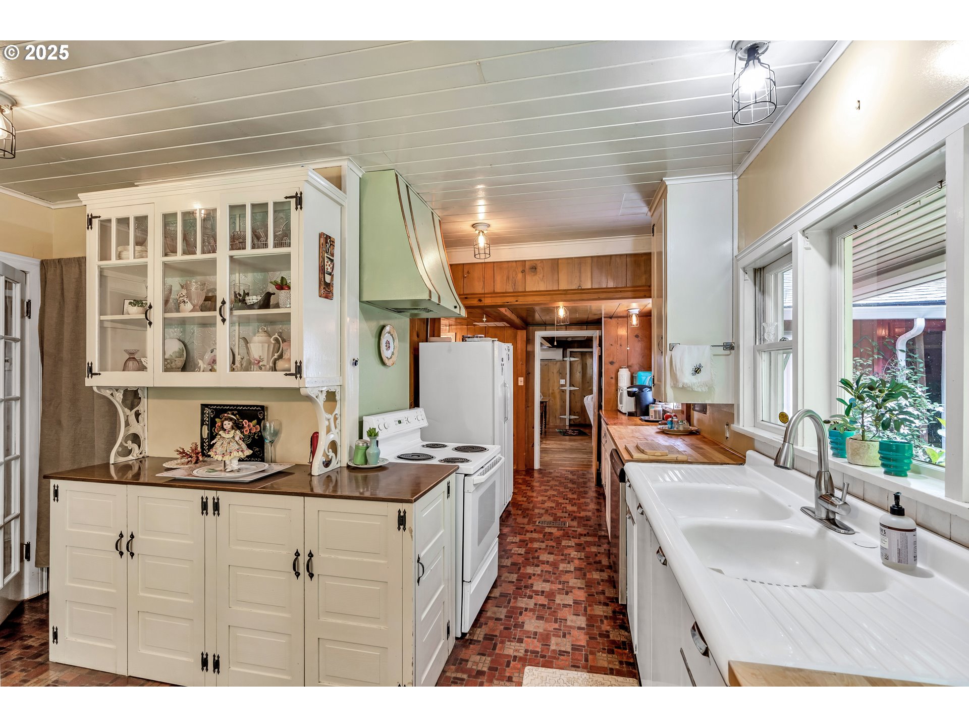 63645 East Barlow Trail Road Rhododendron, OR 97049 - Photo 10 of 48