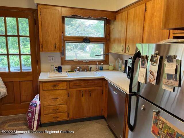 43 Lloyd Road Morganville, NJ 07751 - Photo 4 of 17 IMG_1212