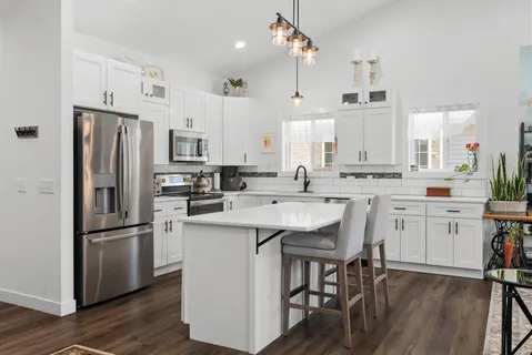 $460,000 | 309 Pebble Brook Lane, Lodi, WI 53555