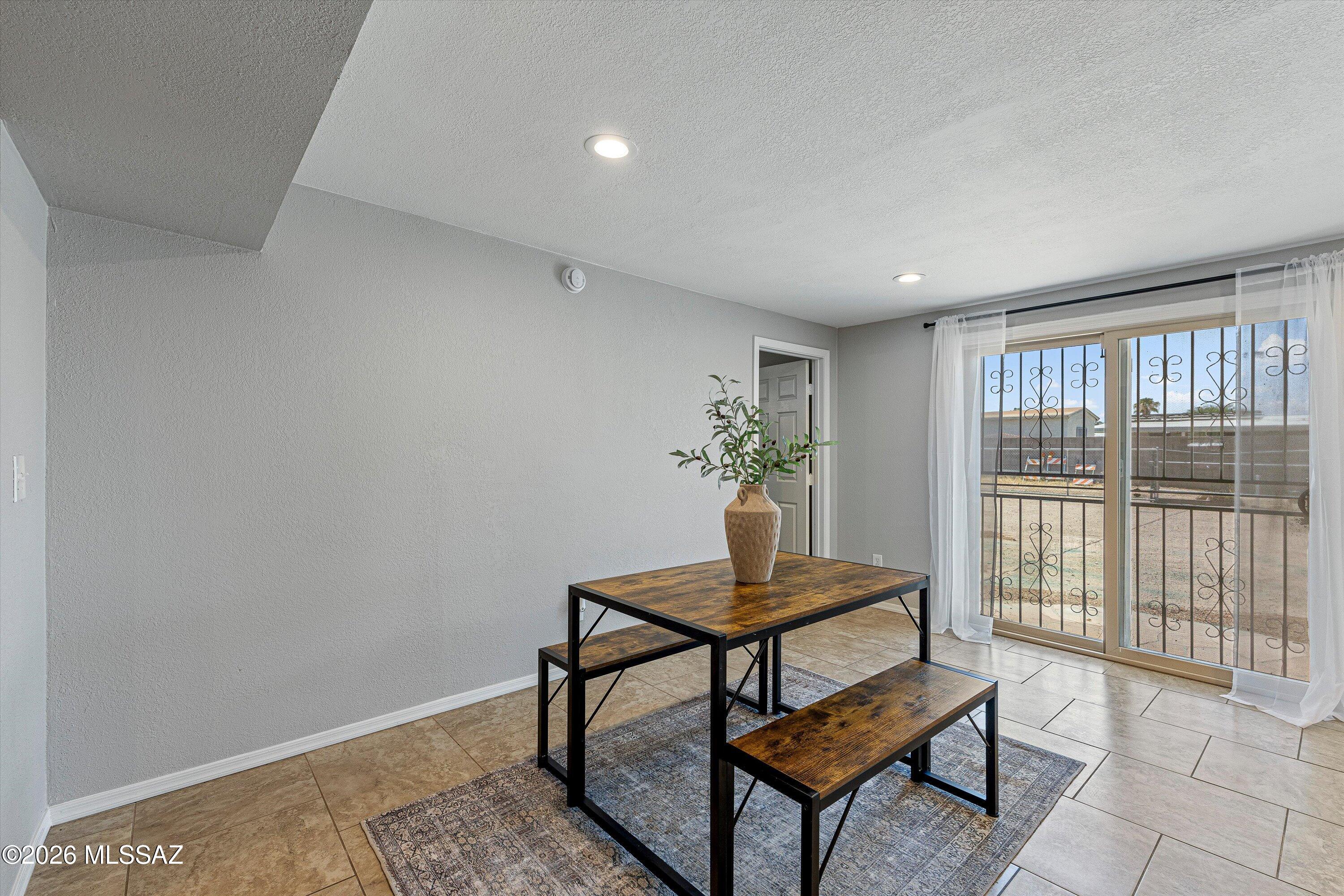 249 West Bilby Road Tucson, AZ 85706 - Photo 12 of 36